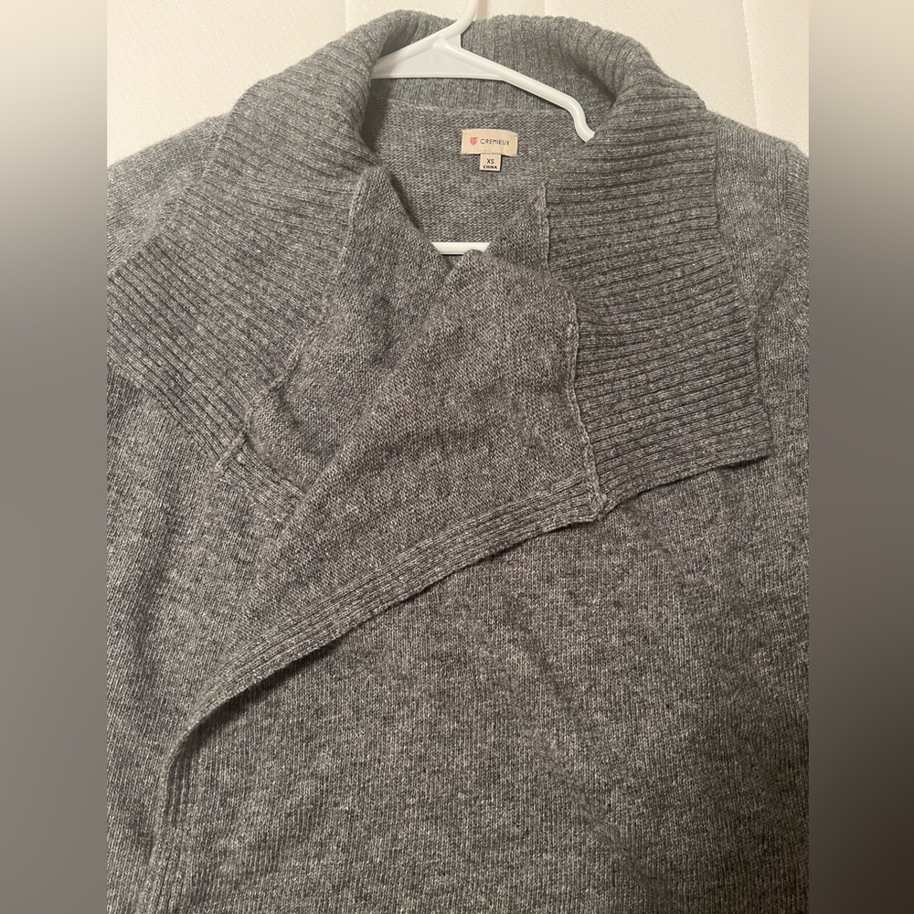 Cremieux Sweater